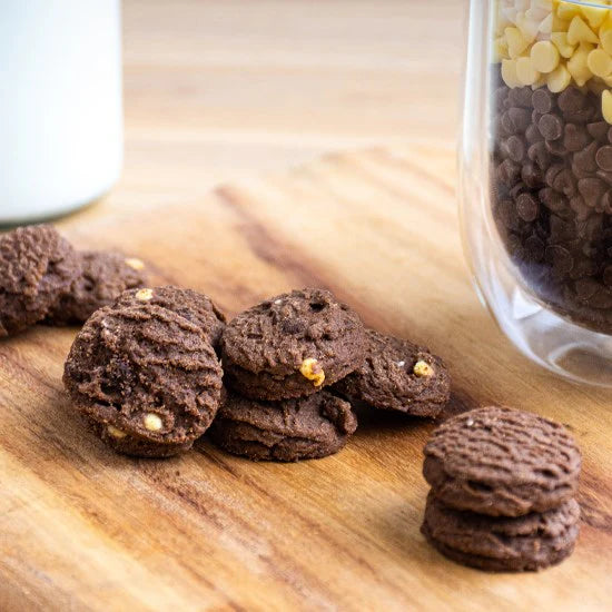 Bite size chocolate cookies